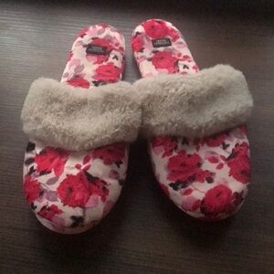 Victoria’s Secret size L slippers. Brand New
